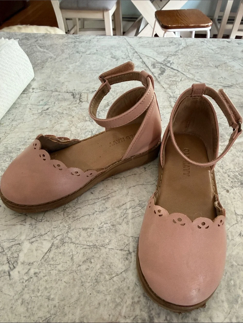 Old Navy Pink Girls' Ankle Strap Scalloped Flats